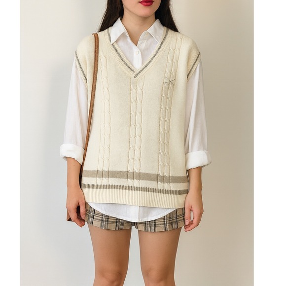 Izod Sweaters - Vintage Izod Women's Tennis Oversized Golf White Knit Pickleball Sweater Vest- L